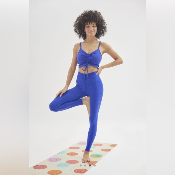 BEYOND YOGA Centered Dyed Cinched Top - Picture 5 of 5